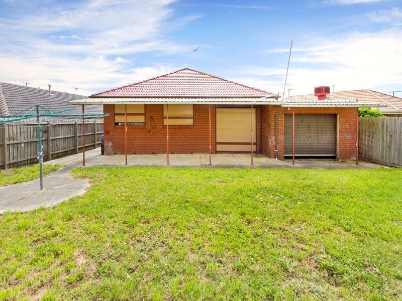 60 CORAL DRIVE, Hampton Park VIC 3976