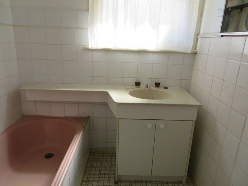 14 Hillcrest Grove, Springvale VIC 3171