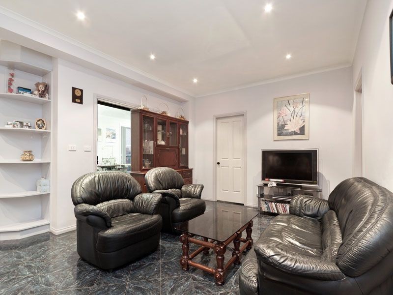 40 HENDERSON ROAD, Keysborough VIC 3173
