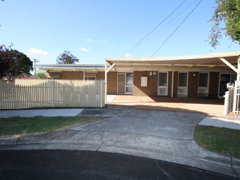 4 BERNAY COURT, Springvale South VIC 3172