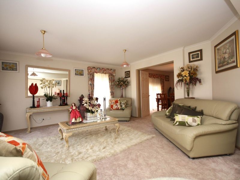 5 HAGAN PLACE, Keysborough VIC 3173