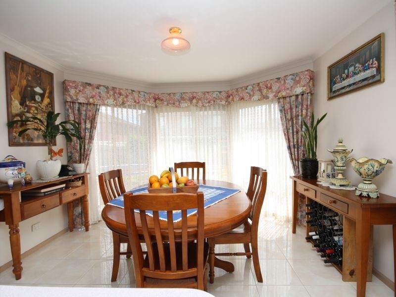 5 HAGAN PLACE, Keysborough VIC 3173