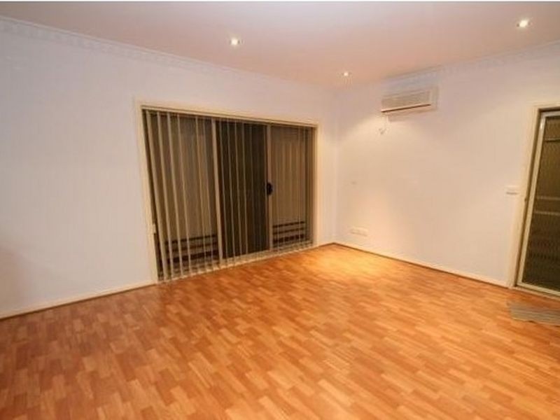 2/60 Windsor Avenue, Springvale VIC 3171