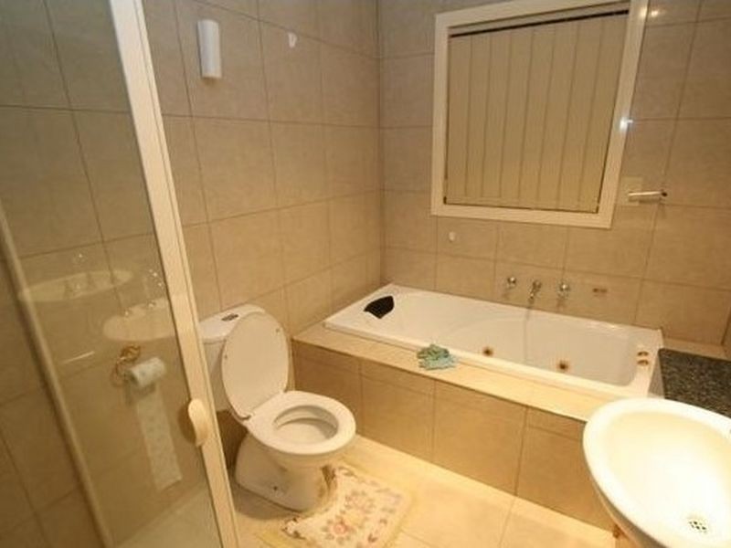 2/60 Windsor Avenue, Springvale VIC 3171