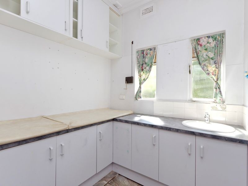 51 UNION GROVE, Springvale VIC 3171