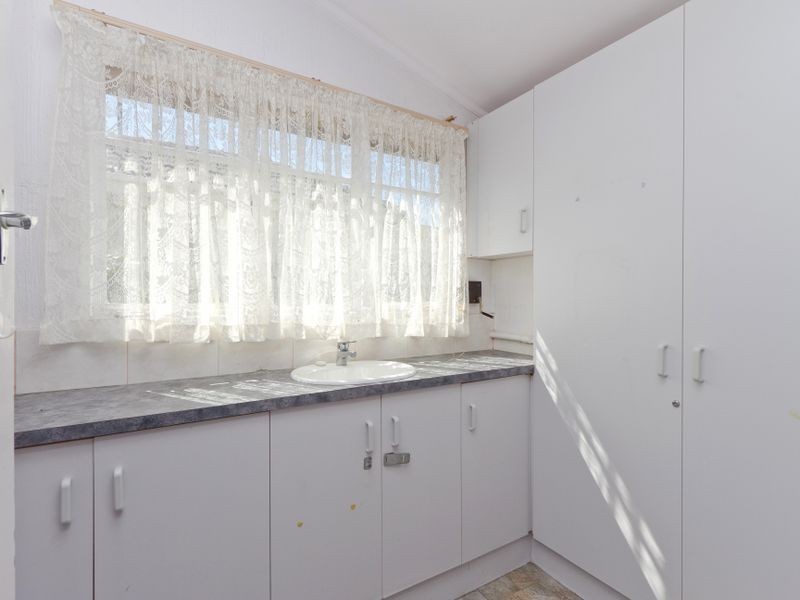 51 UNION GROVE, Springvale VIC 3171