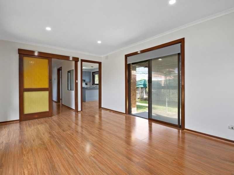 1/2 Waddington Crescent, Springvale South VIC 3172