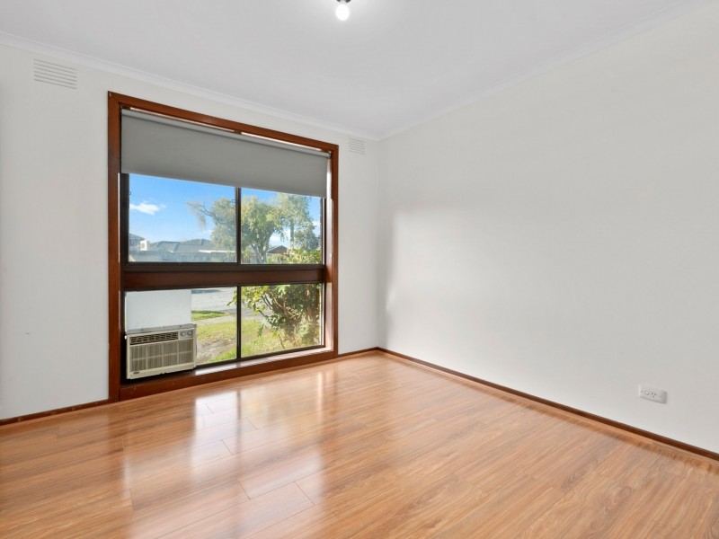 1/2 Waddington Crescent, Springvale South VIC 3172
