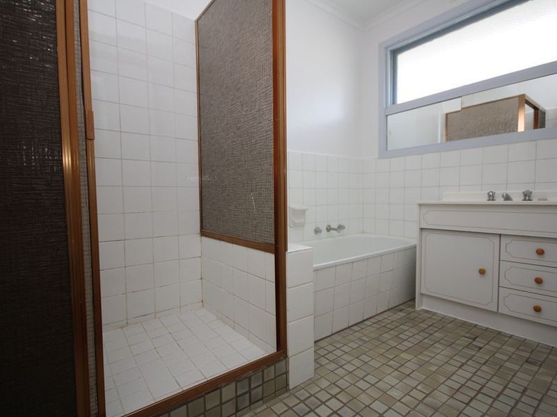 5 HIBISCUS DRIVE, Wheelers Hill VIC 3150