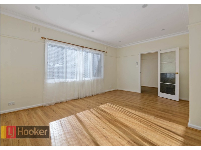 1/14 RUTHERGLEN STREET, Noble Park VIC 3174