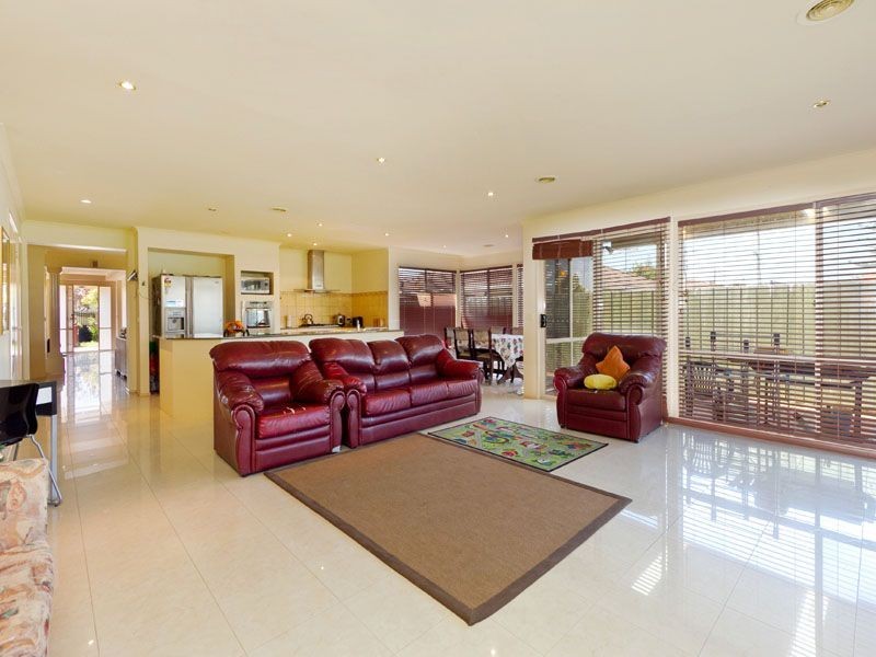 2 Leons Road, Springvale South VIC 3172