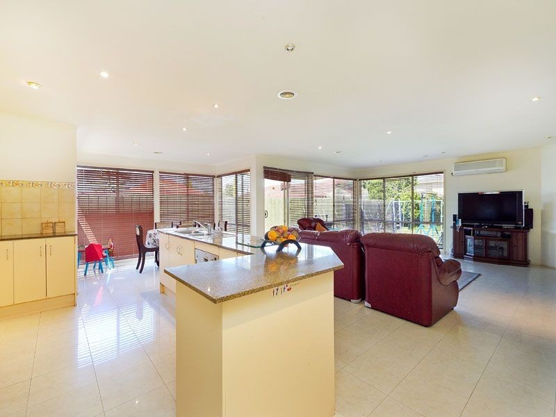 2 Leons Road, Springvale South VIC 3172