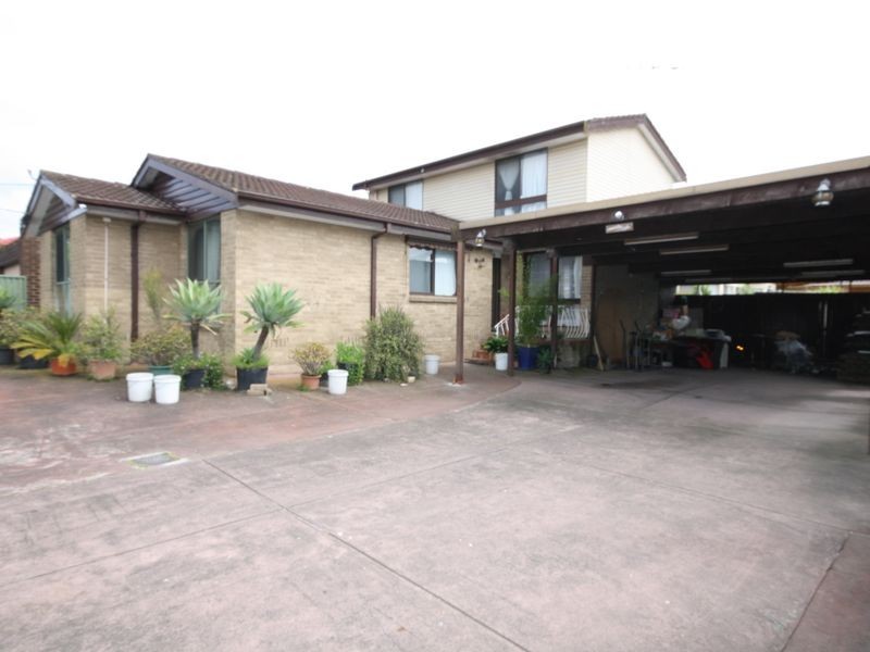28 Cambridge Drive, Springvale South VIC 3172
