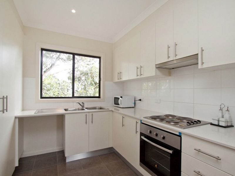 28/27-29 Golden Grove, Springvale South VIC 3172