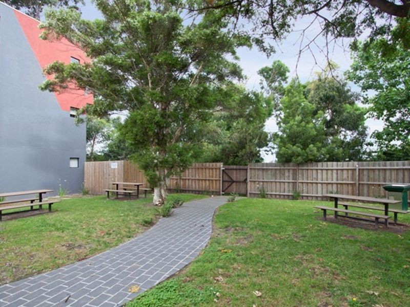 28/27-29 Golden Grove, Springvale South VIC 3172