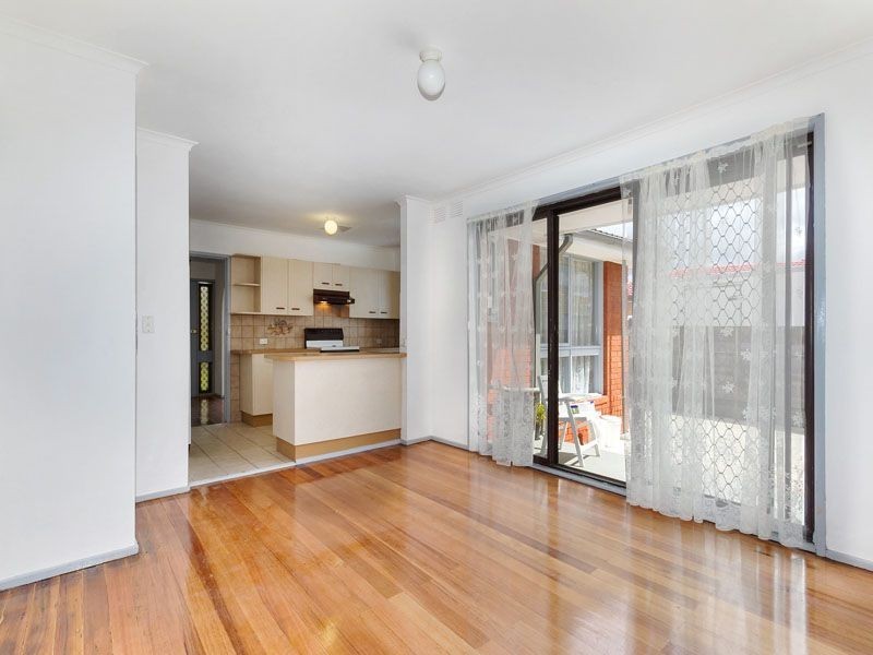 17 Silverdale Court, Springvale South VIC 3172