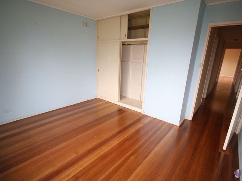 12 Wanda Street, Mulgrave VIC 3170