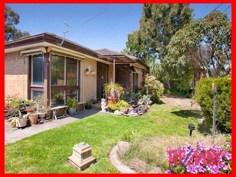 13 Serpentine Road, Keysborough VIC 3173