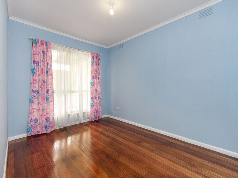 5 RICHARD STREET, Springvale South VIC 3172
