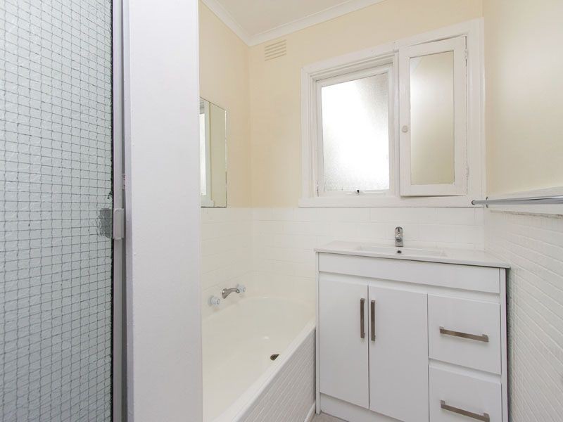5 RICHARD STREET, Springvale South VIC 3172