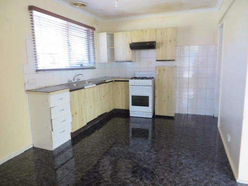 8 Asling Street, Springvale South VIC 3172