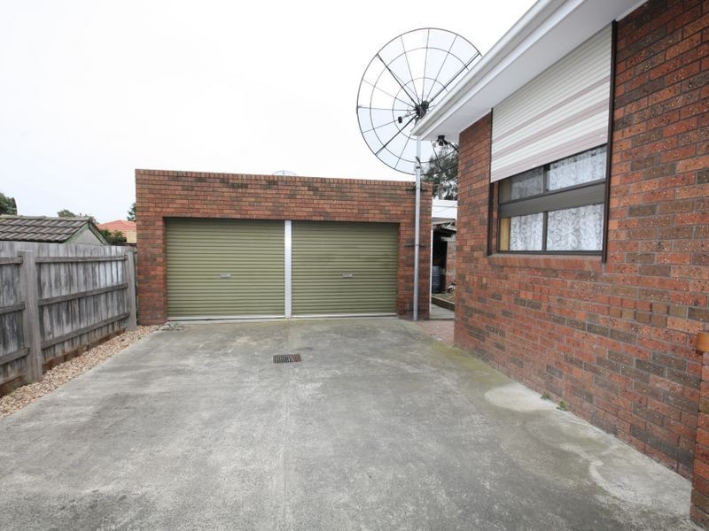 68 Regent Avenue, Springvale VIC 3171