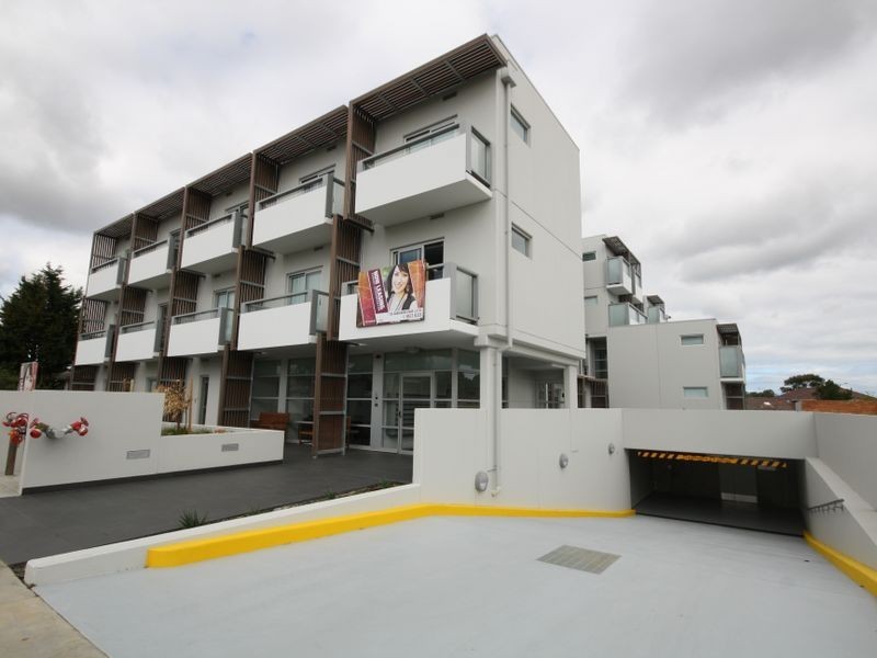 5/1728 DANDENONG ROAD, Clayton VIC 3168
