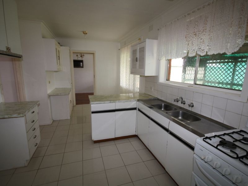161 Kingsclere Avenue, Keysborough VIC 3173