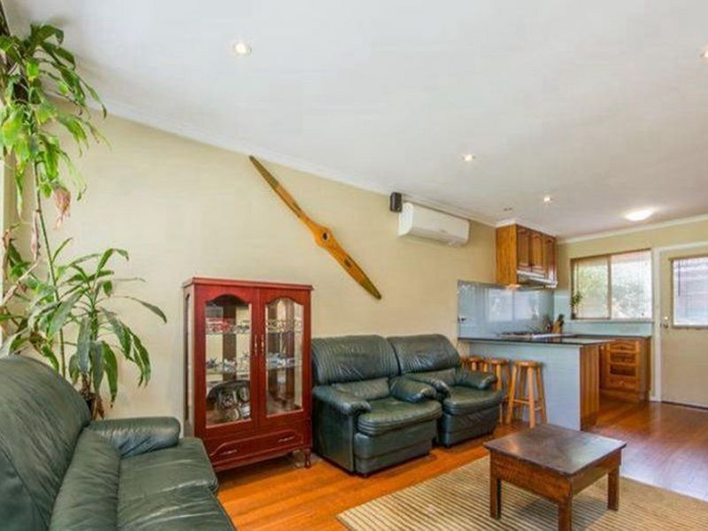 15/13A HENRY STREET, Noble Park VIC 3174