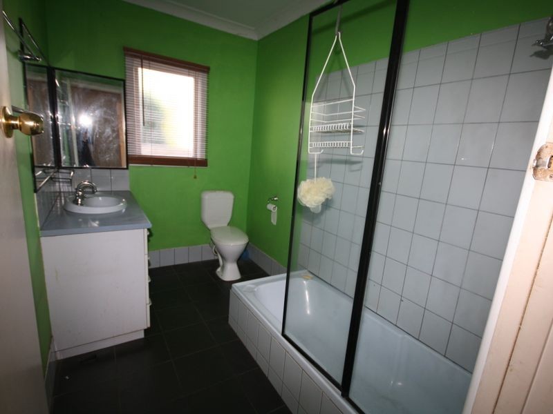 7 FURNEW ST, Springvale VIC 3171