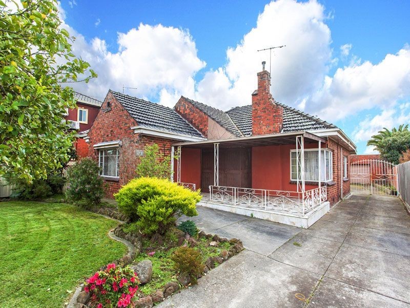 27 Bamoral Avenue, Springvale VIC 3171