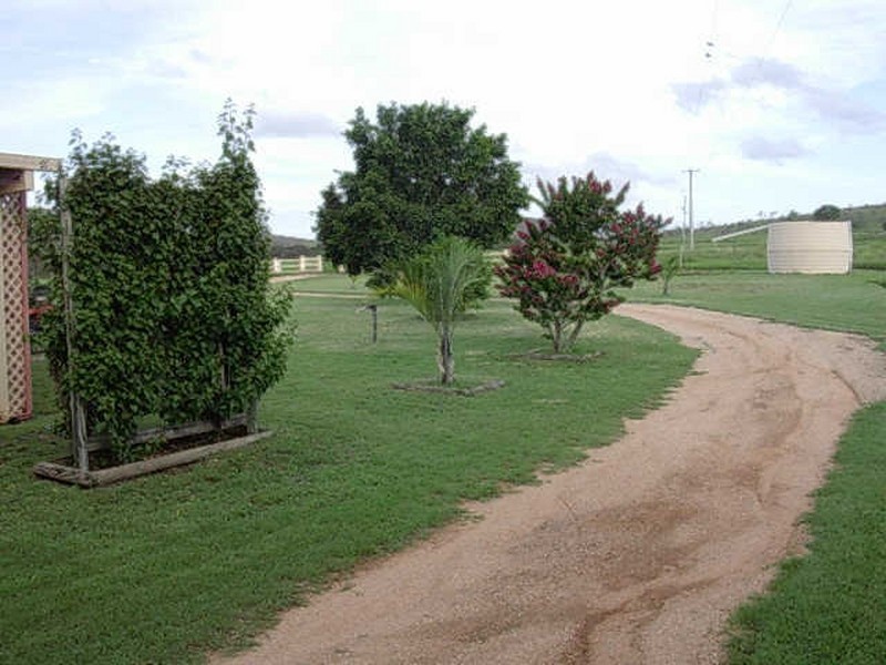 238 West  Woodmillar Road, Gayndah QLD 4625