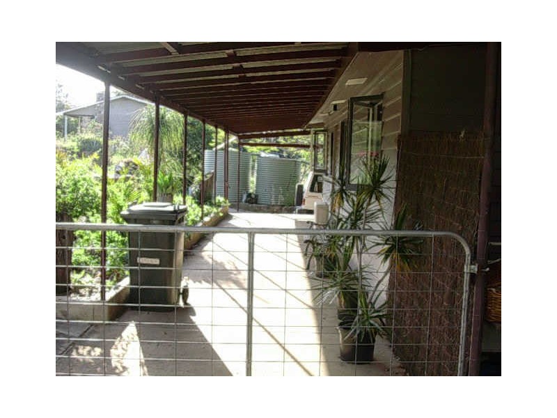 11 EAST MAUD  STREET, Gayndah QLD 4625