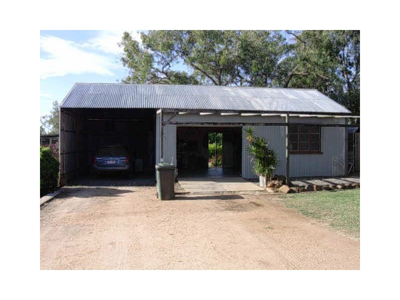 28 SOUTH STREET, Gayndah QLD 4625