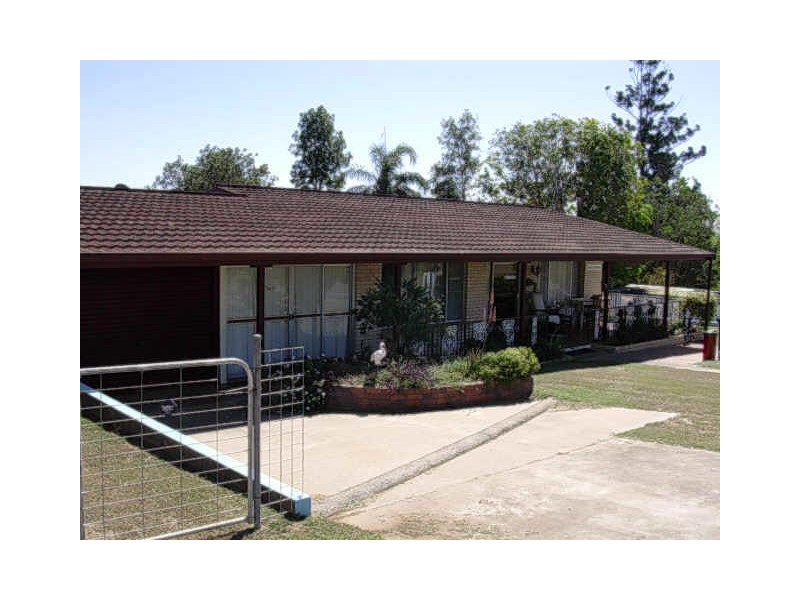 64 Warton Street, Gayndah QLD 4625