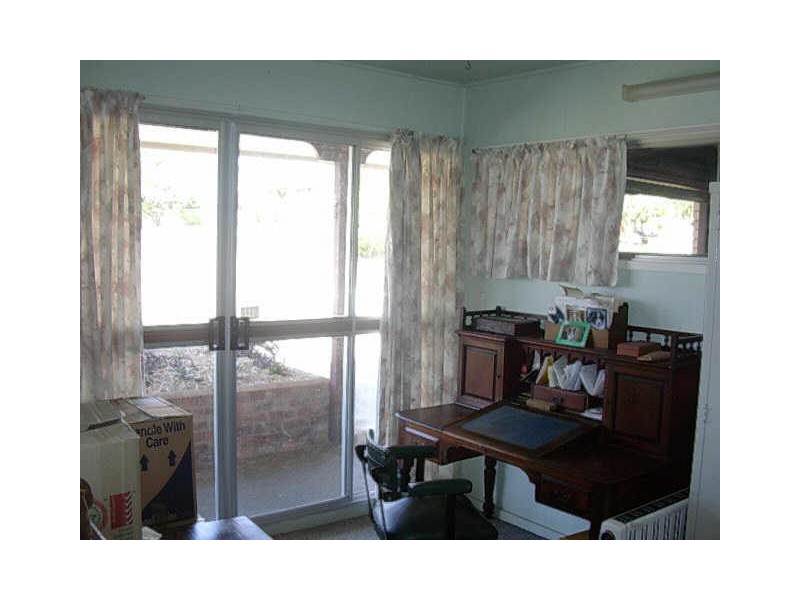 64 Warton Street, Gayndah QLD 4625