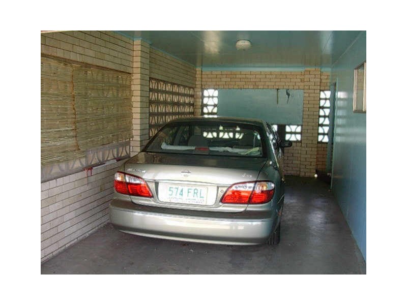 64 Warton Street, Gayndah QLD 4625