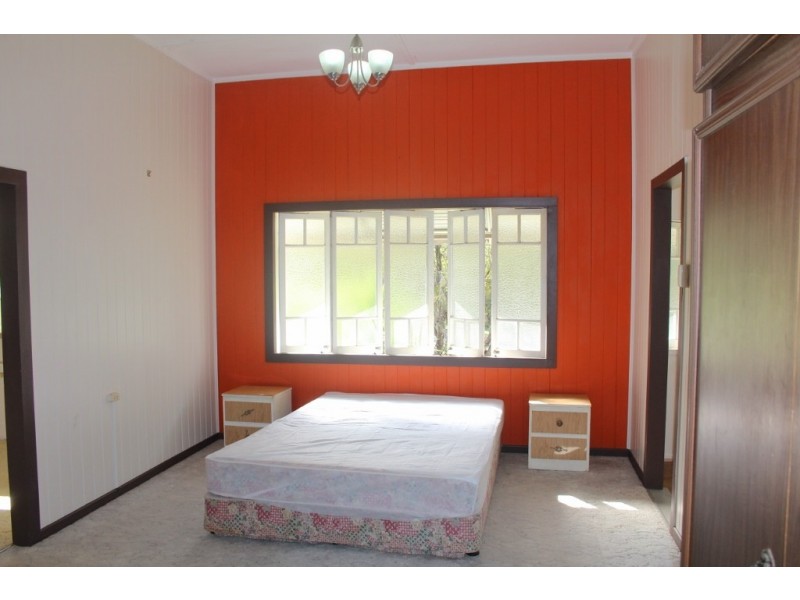 53 Warton Street, Gayndah QLD 4625