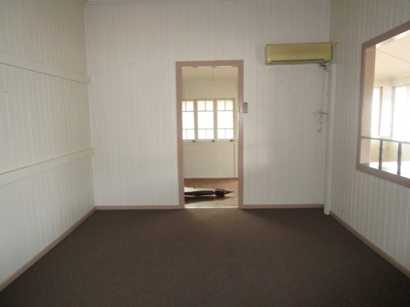 53 Warton Street, Gayndah QLD 4625