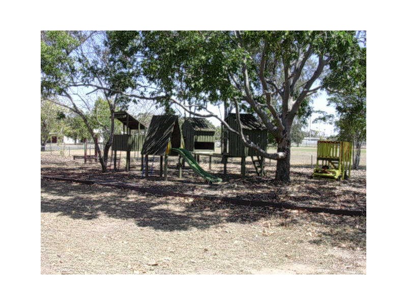 30 Fielding Street, Gayndah QLD 4625