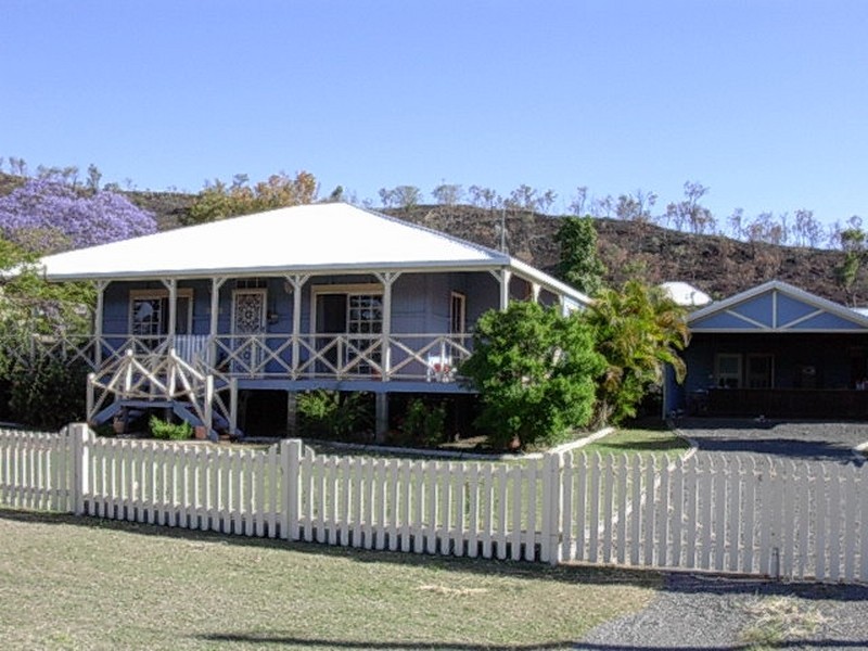 12 Sam Weller Avenue, Gayndah QLD 4625