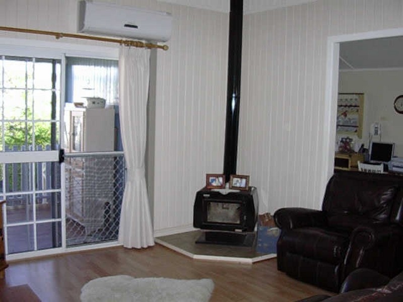 12 Sam Weller Avenue, Gayndah QLD 4625