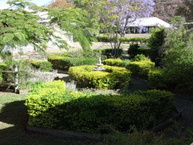 12 Sam Weller Avenue, Gayndah QLD 4625