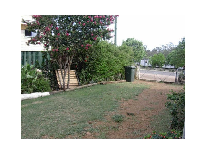 29 Burnett Terrace, Mundubbera QLD 4626