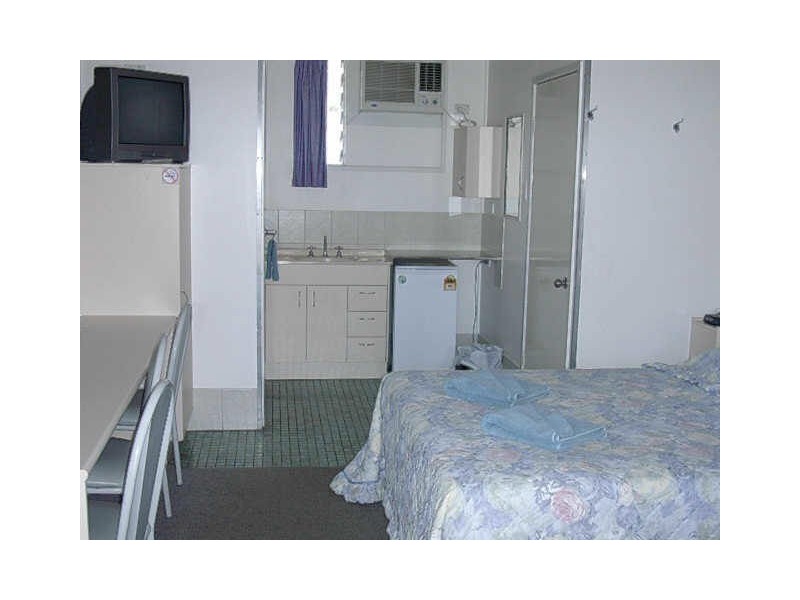 44 WALSH STREET, Biggenden QLD 4621