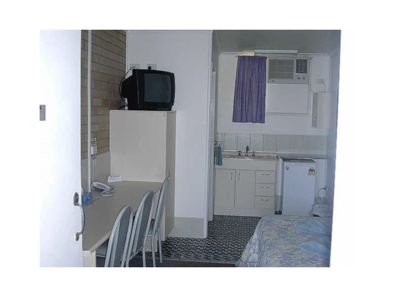 44 WALSH STREET, Biggenden QLD 4621