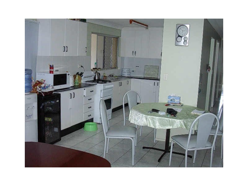 1 KENT STREET, Biggenden QLD 4621