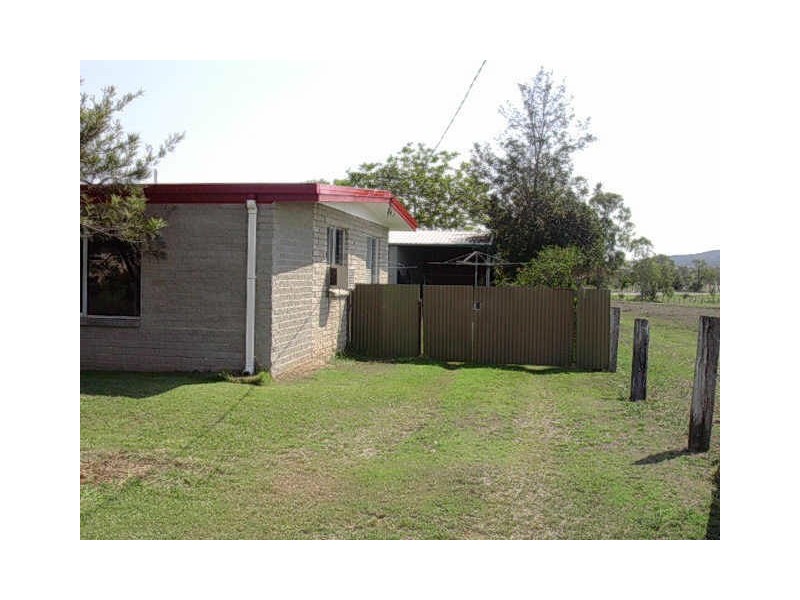 1 KENT STREET, Biggenden QLD 4621