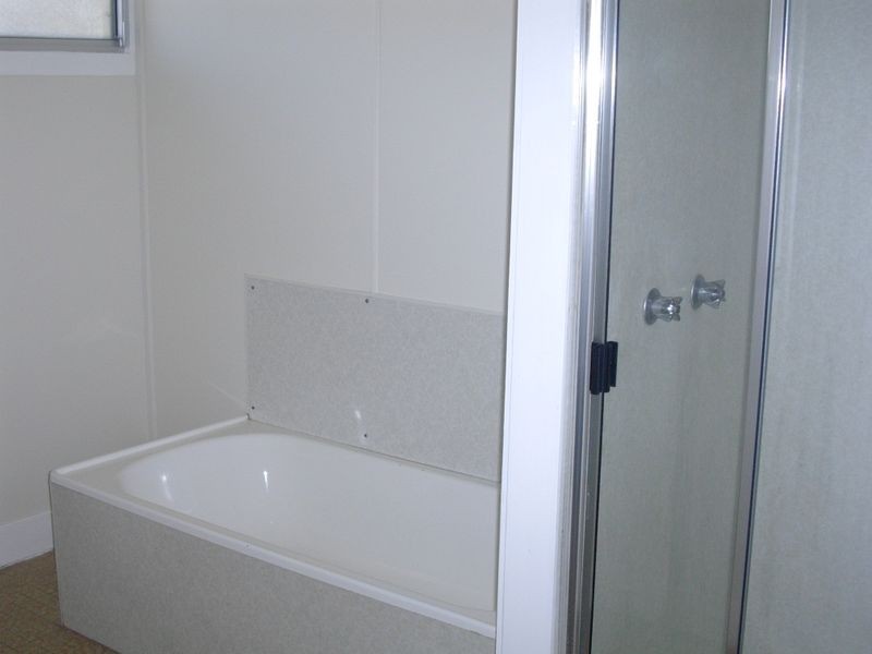 8 Carey Street, Gayndah QLD 4625