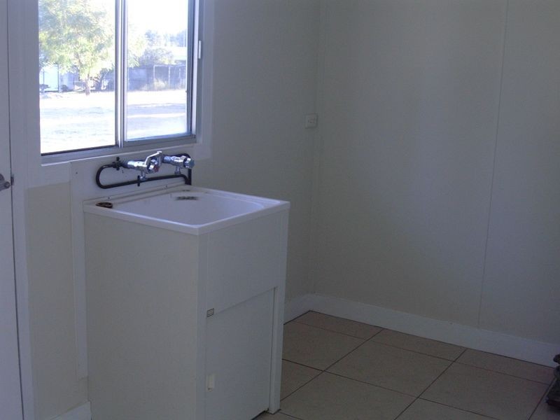 8 Carey Street, Gayndah QLD 4625